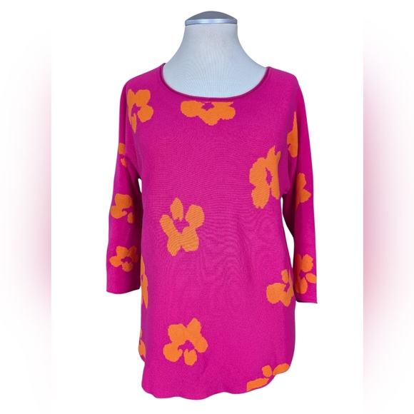 Max Studio Sweaters - Max Studio Vibrant Pink and Orange Floral Knit 3/4 Sleeve Sweater